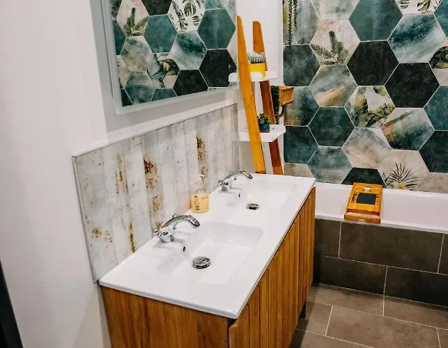 Hotel The Old Chapel 4*